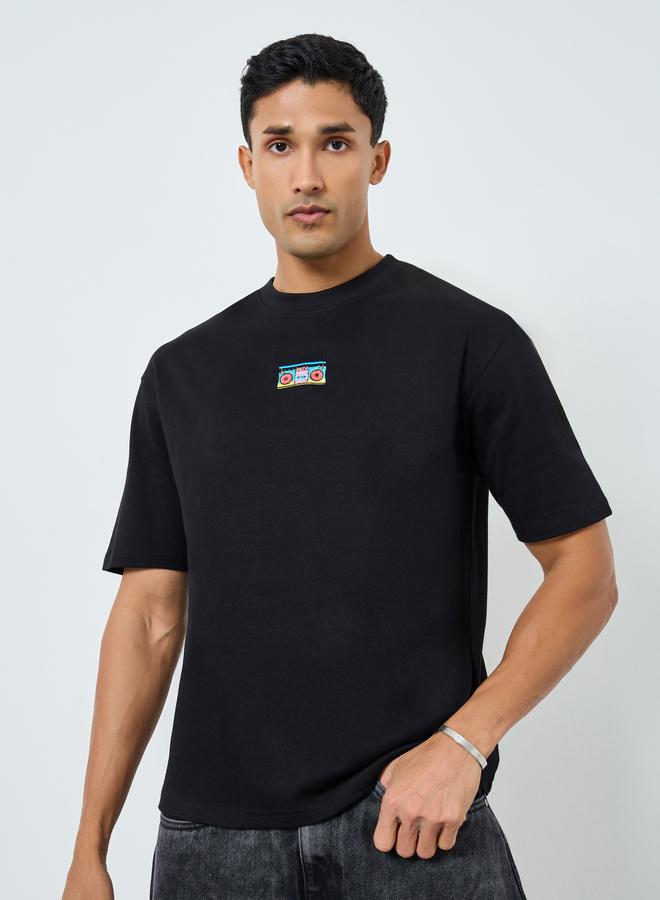 ستايلي تيشيرت واسع مطرز - Image 3